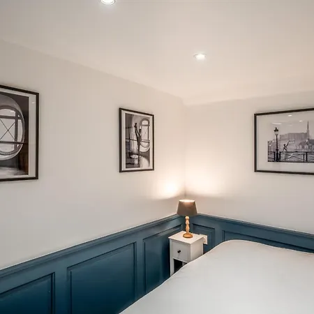 My Little House In * Hypercentre * Climatise Paris